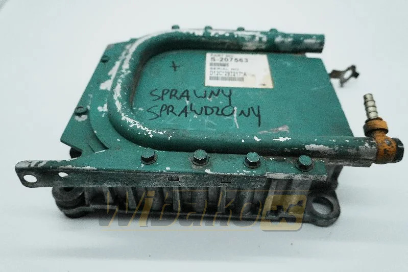 Volvo 03161962 - ECU - Építőipari gépek: 2 kép. Volvo 03161962 - ECU - Építőipari gépek: 2 kép.