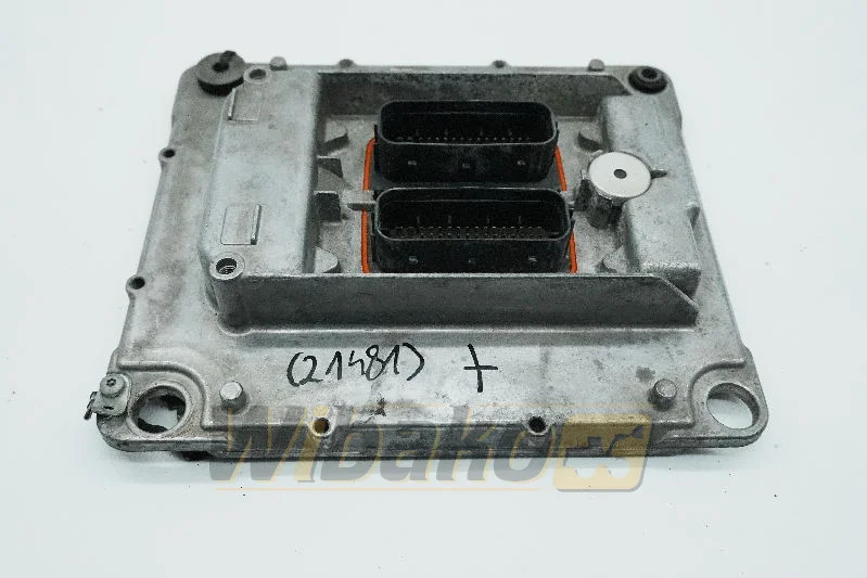 Volvo 60100000 - ECU - Építőipari gépek: 3 kép. Volvo 60100000 - ECU - Építőipari gépek: 3 kép.