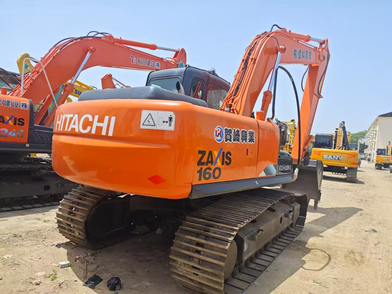 Lánctalpas kotró HITACHI ZX160: 13 kép. Lánctalpas kotró HITACHI ZX160: 13 kép.
