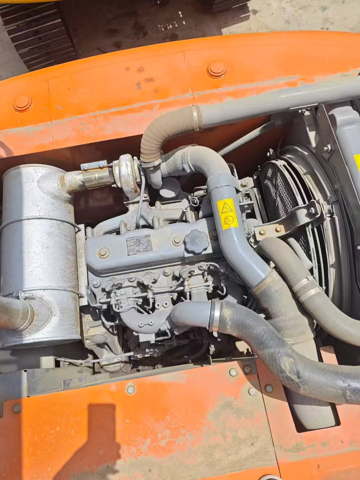 Lánctalpas kotró HITACHI ZX160: 7 kép. Lánctalpas kotró HITACHI ZX160: 7 kép.