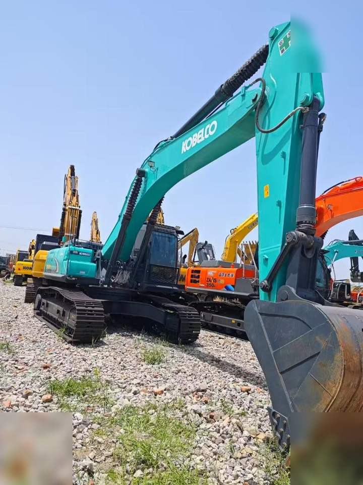 KOBELCO SK350D - Lánctalpas kotró: 1 kép. KOBELCO SK350D - Lánctalpas kotró: 1 kép.