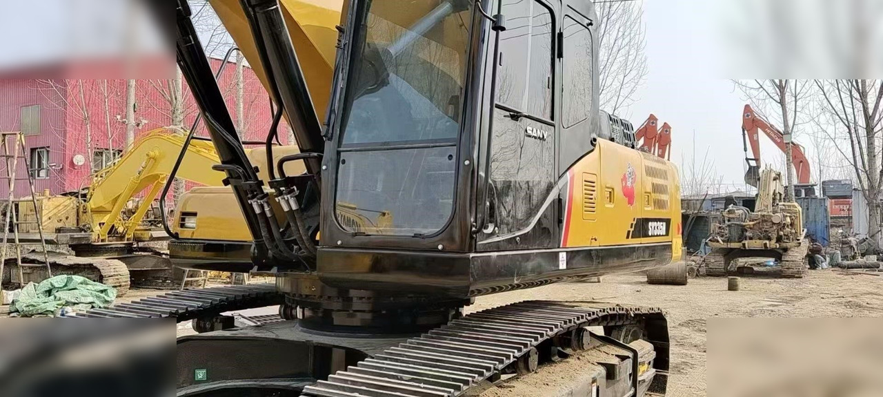 Lánctalpas kotró SANY SY335H: 13 kép.