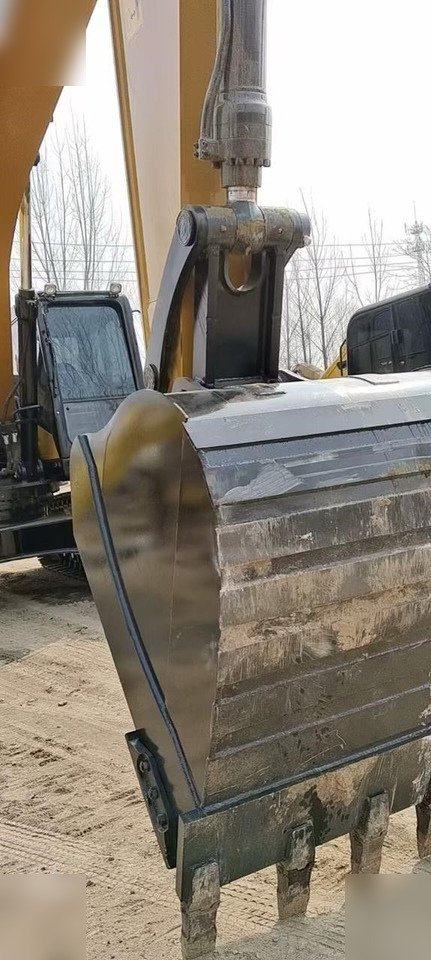 Lánctalpas kotró SANY SY335H: 11 kép.