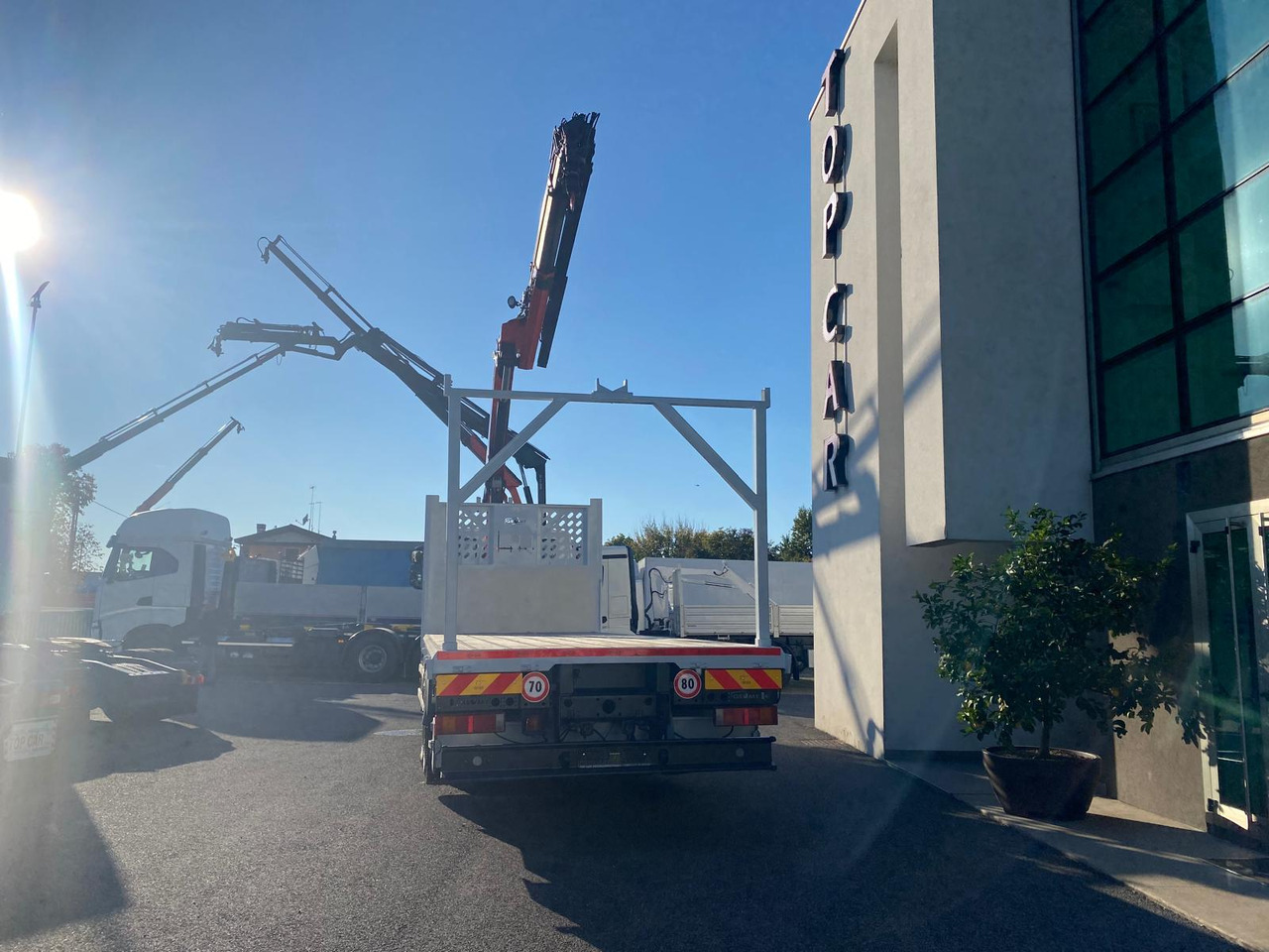 IVECO AD260S36 - Darus autó: 5 kép. IVECO AD260S36 - Darus autó: 5 kép.