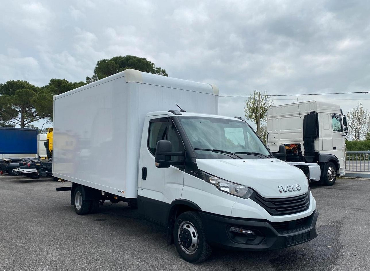 IVECO DAILY 35C16 EURO 6 FURGONE SPONDA POSTERIORE - Dobozos kisteherautó: 2 kép. IVECO DAILY 35C16 EURO 6 FURGONE SPONDA POSTERIORE - Dobozos kisteherautó: 2 kép.
