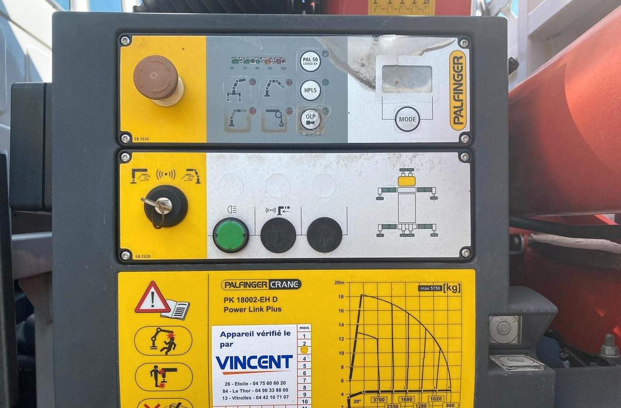 IVECO STRALIS AD260S36 CASSONE FISSO E GRU - Platós teherautó, Darus autó: 3 kép. IVECO STRALIS AD260S36 CASSONE FISSO E GRU - Platós teherautó, Darus autó: 3 kép.