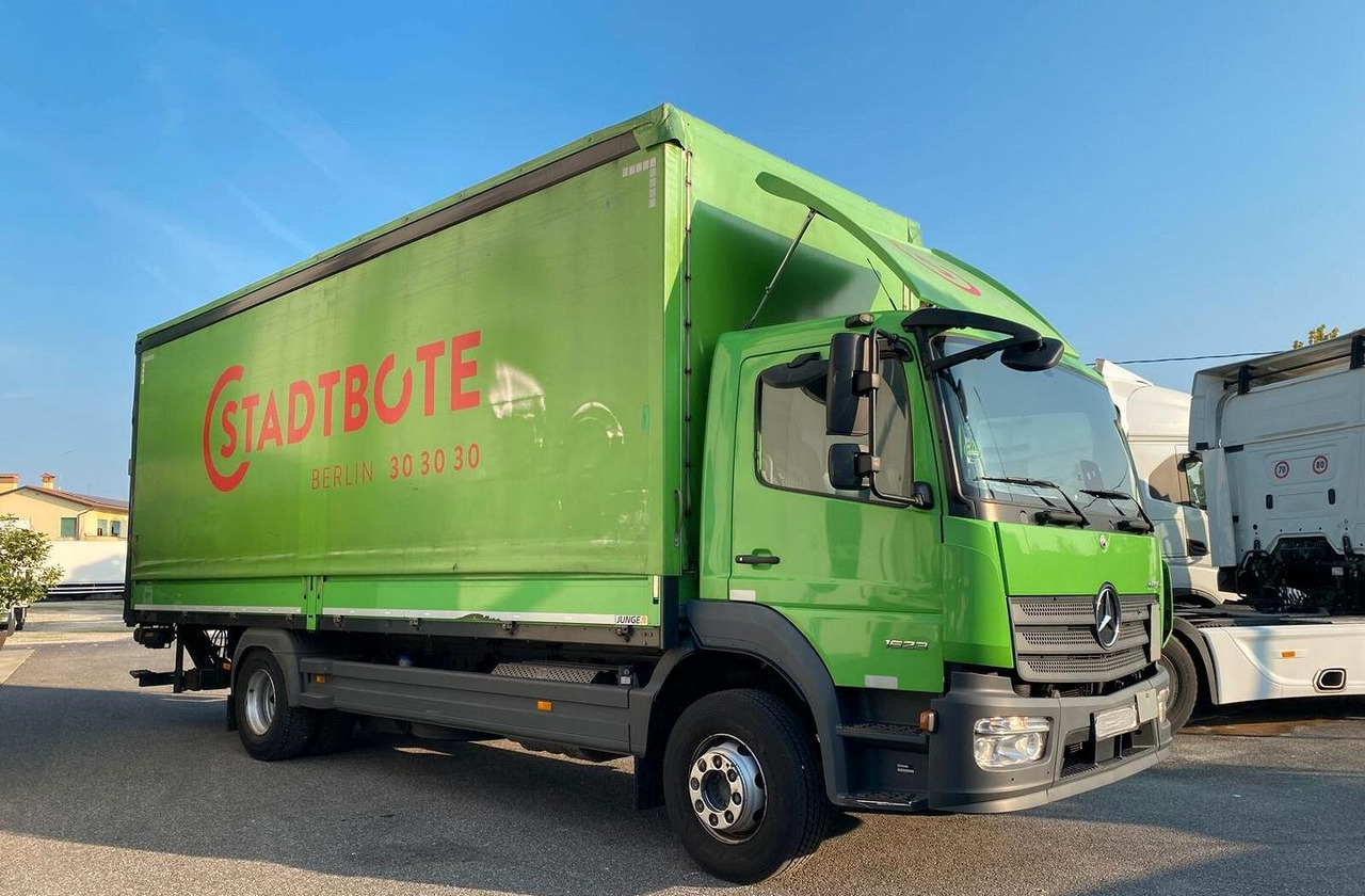 MERCEDES ATEGO 16.23 CASSONE CENTINATO E SPONDA - Ponyvás teherautó: 2 kép. MERCEDES ATEGO 16.23 CASSONE CENTINATO E SPONDA - Ponyvás teherautó: 2 kép.