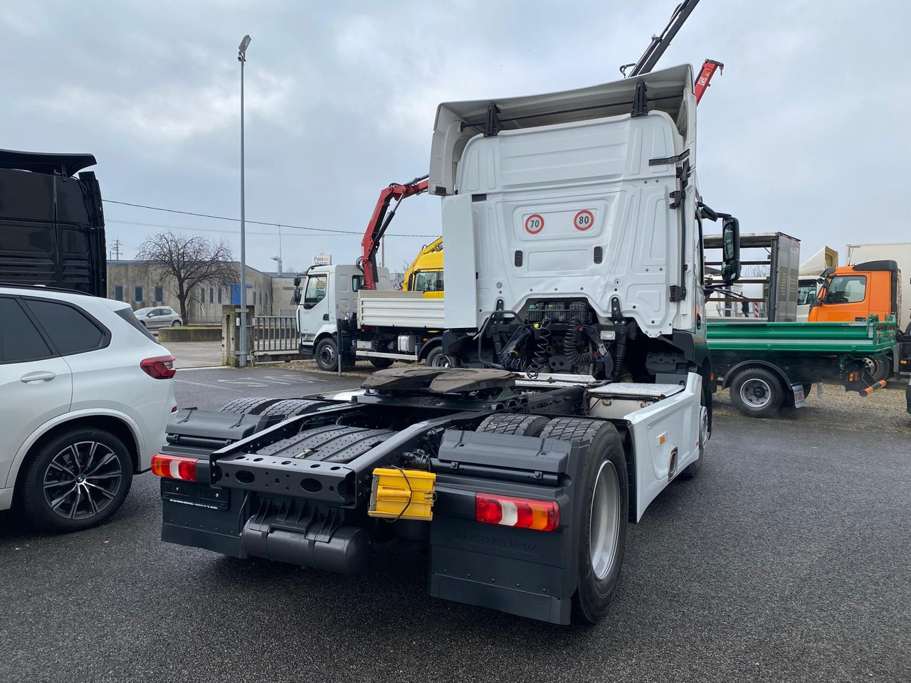 MERCEDES ACTROS 18.40 - Nyergesvontató: 5 kép. MERCEDES ACTROS 18.40 - Nyergesvontató: 5 kép.