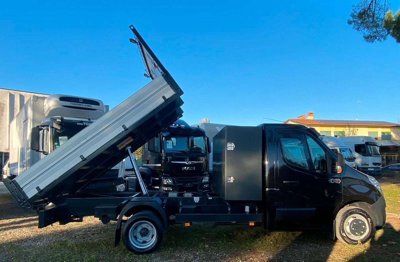 OPEL MOVANO CASSONE RIBALTABILE E PORTA ATTREZZI - Billenőplatós kisteherautó: 3 kép. OPEL MOVANO CASSONE RIBALTABILE E PORTA ATTREZZI - Billenőplatós kisteherautó: 3 kép.