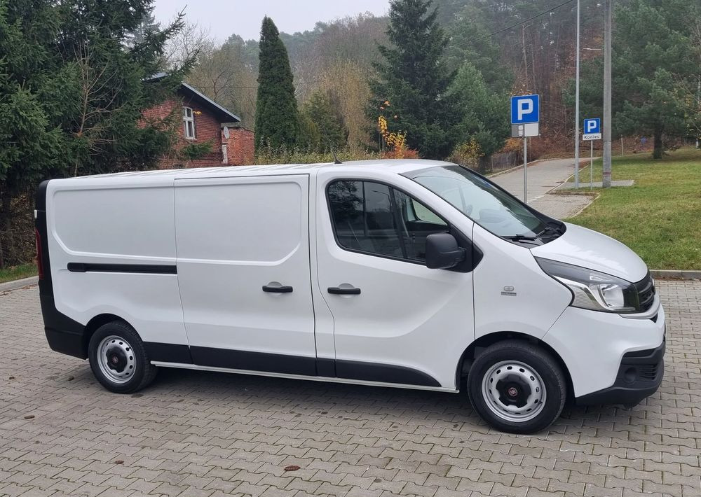 Kis furgon Fiat Talento: 25 kép.