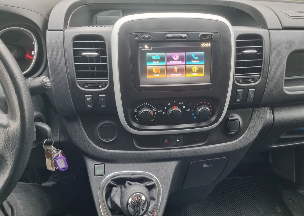 Kis furgon Fiat Talento: 22 kép.