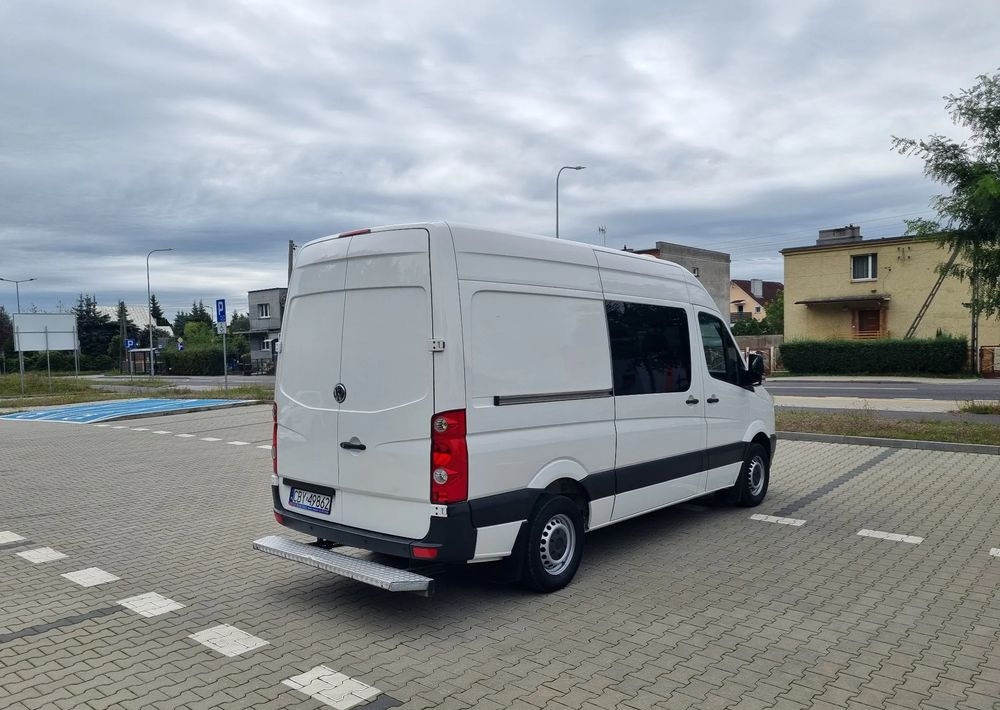 Volkswagen Crafter - Furgon: 4 kép. Volkswagen Crafter - Furgon: 4 kép.