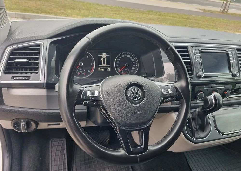 Kis furgon Volkswagen Transporter: 15 kép.