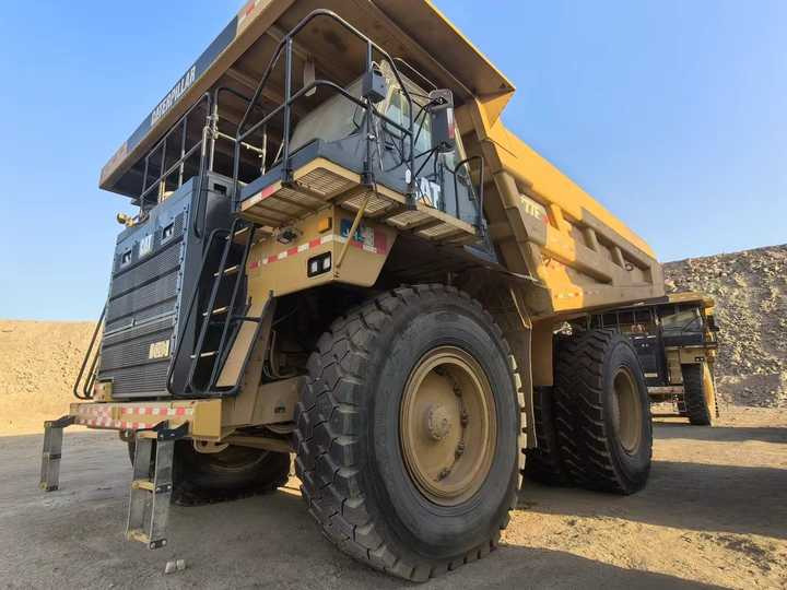 Cheap Price Used Japan Original Caterpillar Cat777e for Sale,7 Tons Used Cat 777e With Good Quality in Stock - Bánya teherautó: 4 kép. Cheap Price Used Japan Original Caterpillar Cat777e for Sale,7 Tons Used Cat 777e With Good Quality in Stock - Bánya teherautó: 4 kép.