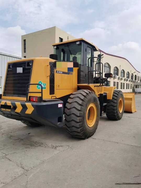 China Jiangsu Famous Brand Used Wheel Good Condition Loader ZL50GN Used Loader for Sale - Gumikerekes homlokrakodó: 2 kép. China Jiangsu Famous Brand Used Wheel Good Condition Loader ZL50GN Used Loader for Sale - Gumikerekes homlokrakodó: 2 kép.