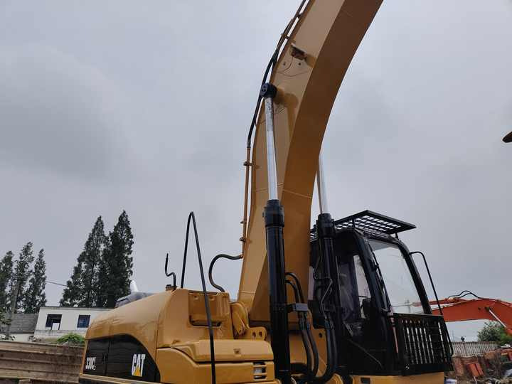 Good Condition Used CAT Excavator Japan 330CL Original Used Excavator Cat 330CL in Stock - Lánctalpas kotró: 5 kép. Good Condition Used CAT Excavator Japan 330CL Original Used Excavator Cat 330CL in Stock - Lánctalpas kotró: 5 kép.