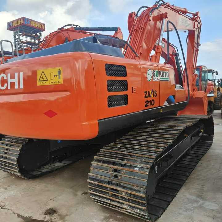 Hitachi Brand Zx210 Crawler Excavator 21tons Digger for Sale Used Hitachi Zx200 210 350 Excavator in Stock on Sale - Kotrógép: 1 kép. Hitachi Brand Zx210 Crawler Excavator 21tons Digger for Sale Used Hitachi Zx200 210 350 Excavator in Stock on Sale - Kotrógép: 1 kép.