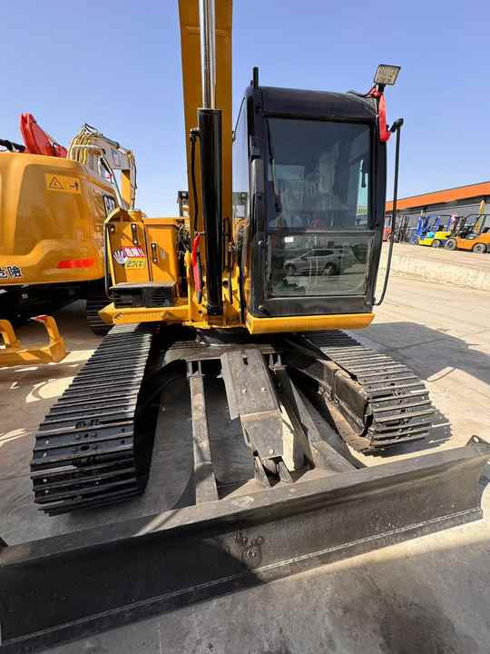 Nearly Brand New Caterpillar Brand Cat 308e2 Mini Excavator for Sale Used 5t 6t 7t 8t Mini Excavator in Stock - Minikotró: 2 kép. Nearly Brand New Caterpillar Brand Cat 308e2 Mini Excavator for Sale Used 5t 6t 7t 8t Mini Excavator in Stock - Minikotró: 2 kép.