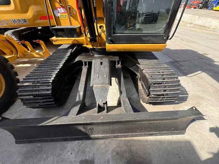 Nearly Brand New Caterpillar Brand Cat 308e2 Mini Excavator for Sale Used 5t 6t 7t 8t Mini Excavator in Stock - Minikotró: 5 kép. Nearly Brand New Caterpillar Brand Cat 308e2 Mini Excavator for Sale Used 5t 6t 7t 8t Mini Excavator in Stock - Minikotró: 5 kép.