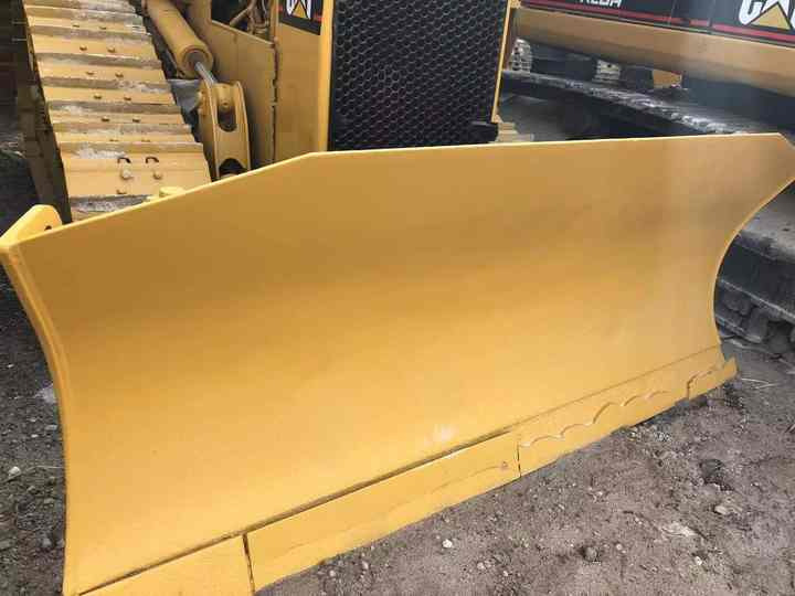 Nice Condition D4h Cat Bulldozer CAT Used Dozer for Sale - Buldózer: 3 kép. Nice Condition D4h Cat Bulldozer CAT Used Dozer for Sale - Buldózer: 3 kép.