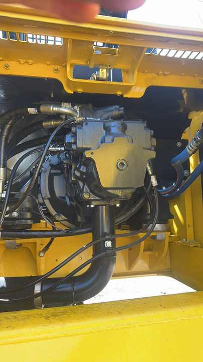 Nice Performance komatsu Pc300-7 Excavator Second Hand 30 Ton Construction Equipment Komatsu Excavator in Stock for Sale - Lánctalpas kotró: 4 kép. Nice Performance komatsu Pc300-7 Excavator Second Hand 30 Ton Construction Equipment Komatsu Excavator in Stock for Sale - Lánctalpas kotró: 4 kép.