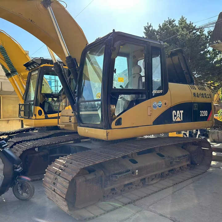 Original Japan Cheap Crawler Cat Excavator Cat 320d Used Excavator Caterpillar Machinery Digger Used CAT 320D Excavators - Lánctalpas kotró: 1 kép. Original Japan Cheap Crawler Cat Excavator Cat 320d Used Excavator Caterpillar Machinery Digger Used CAT 320D Excavators - Lánctalpas kotró: 1 kép.