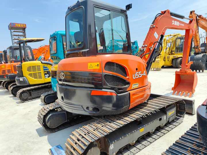 Perfect Condition Kubota U55-4 Japan Brand Mini Excavator with Pusher for Sale 90% Brand New Mini Kubota U25 35 55 5tons - Minikotró: 2 kép. Perfect Condition Kubota U55-4 Japan Brand Mini Excavator with Pusher for Sale 90% Brand New Mini Kubota U25 35 55 5tons - Minikotró: 2 kép.