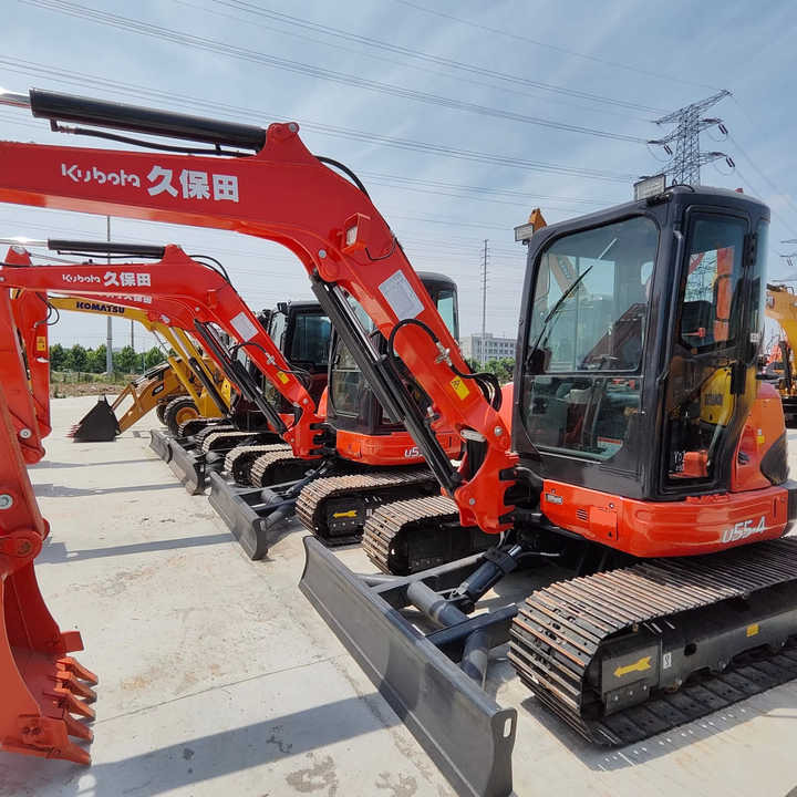 Perfect Condition Kubota U55-4 Japan Brand Mini Excavator with Pusher for Sale 90% Brand New Mini Kubota U25 35 55 5tons - Minikotró: 1 kép. Perfect Condition Kubota U55-4 Japan Brand Mini Excavator with Pusher for Sale 90% Brand New Mini Kubota U25 35 55 5tons - Minikotró: 1 kép.