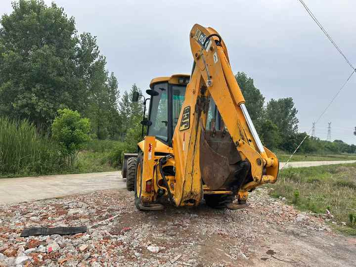 Second Hand Retroexcavadora JCB 3cx Backhoe Loader Multi Functional Original JCB Backhoe Loader 3CX 4CX 4x4 Good Quality Price - Kotrórakodó: 5 kép. Second Hand Retroexcavadora JCB 3cx Backhoe Loader Multi Functional Original JCB Backhoe Loader 3CX 4CX 4x4 Good Quality Price - Kotrórakodó: 5 kép.
