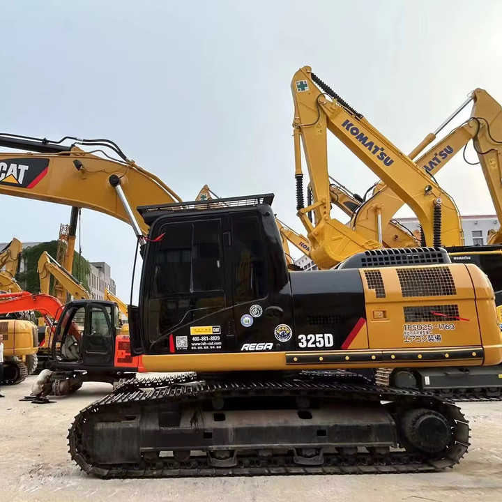 USED CAT 325D Excavator for Sale ,CAT 320 325 330 EXCAVATOR - Lánctalpas kotró: 1 kép. USED CAT 325D Excavator for Sale ,CAT 320 325 330 EXCAVATOR - Lánctalpas kotró: 1 kép.