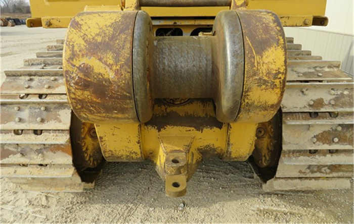 Used CAT D7 D7G Bulldozer with Winch /Caterpillar Bulldozer with Winch CAT D7G D7H D7R Dozer for Sale - Buldózer: 5 kép. Used CAT D7 D7G Bulldozer with Winch /Caterpillar Bulldozer with Winch CAT D7G D7H D7R Dozer for Sale - Buldózer: 5 kép.
