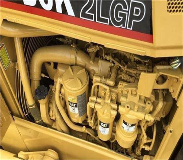 Used Cat D5k D5g D5 D5m D5h Crawler Bulldozer , CAT Bulldozer with Ripper , Original Cat Bulldozers - Buldózer: 4 kép. Used Cat D5k D5g D5 D5m D5h Crawler Bulldozer , CAT Bulldozer with Ripper , Original Cat Bulldozers - Buldózer: 4 kép.