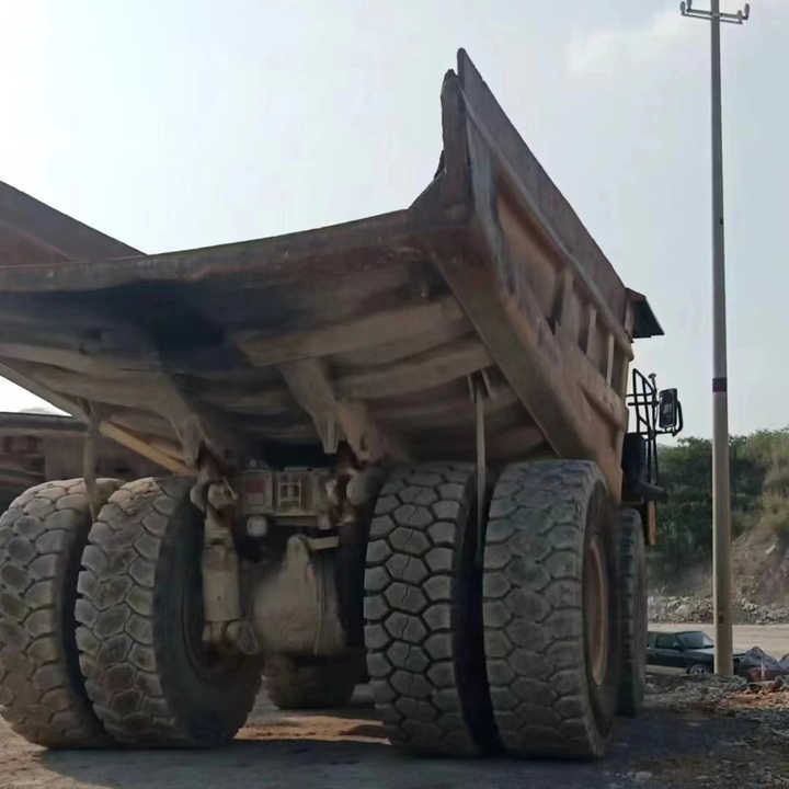 Used Caterpillar CAT 773d Backhoe Loader Retro Dump TruckCAT773d Cheap Price for Sale - Bánya teherautó: 5 kép. Used Caterpillar CAT 773d Backhoe Loader Retro Dump TruckCAT773d Cheap Price for Sale - Bánya teherautó: 5 kép.