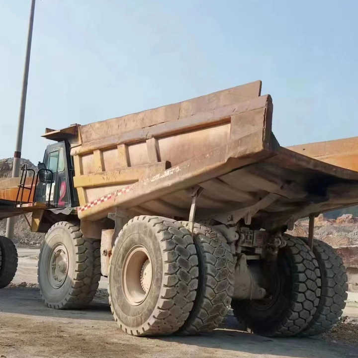 Used Caterpillar CAT 773d Backhoe Loader Retro Dump TruckCAT773d Cheap Price for Sale - Bánya teherautó: 4 kép. Used Caterpillar CAT 773d Backhoe Loader Retro Dump TruckCAT773d Cheap Price for Sale - Bánya teherautó: 4 kép.