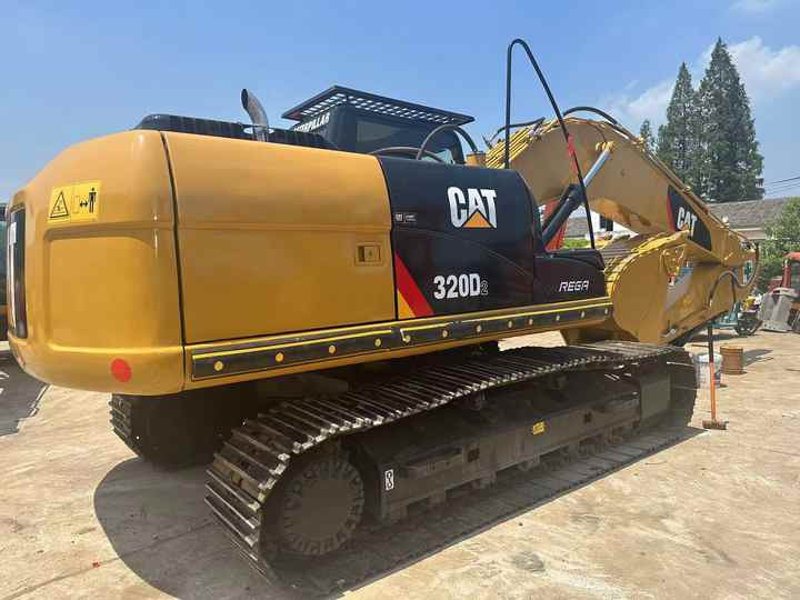 Used Caterpillar Excavators 320D Good Condition Used Excavators for Sale Second Hand Machine CAT Caterpillar 320D Excavadoras - Lánctalpas kotró: 2 kép. Used Caterpillar Excavators 320D Good Condition Used Excavators for Sale Second Hand Machine CAT Caterpillar 320D Excavadoras - Lánctalpas kotró: 2 kép.