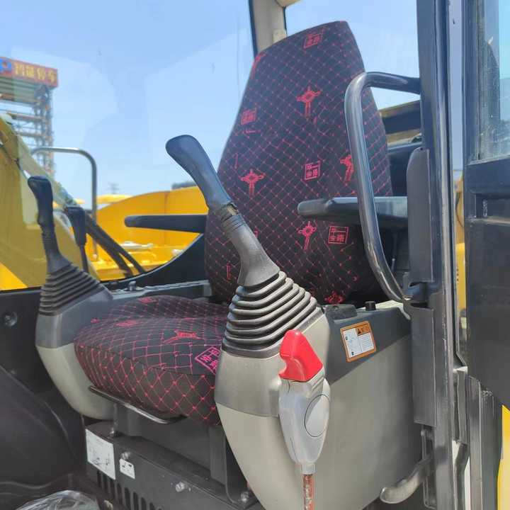 Used Excavator KOMATSU PC70-8 Construction Machinery Excavator PC70-8 PC60 PC70 Excavators for Sale at Negotiable Price - Lánctalpas kotró: 5 kép. Used Excavator KOMATSU PC70-8 Construction Machinery Excavator PC70-8 PC60 PC70 Excavators for Sale at Negotiable Price - Lánctalpas kotró: 5 kép.