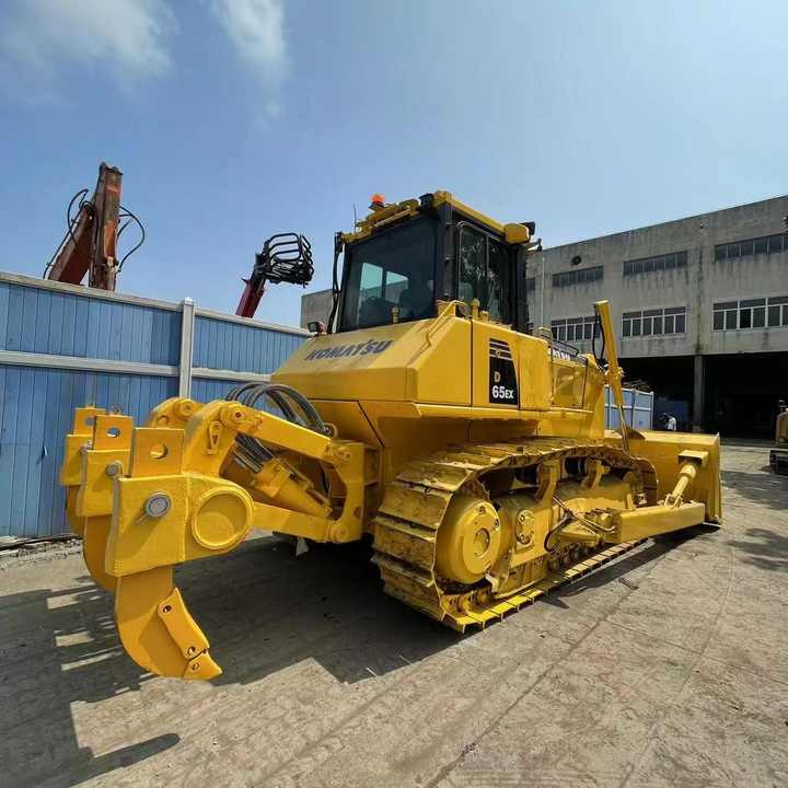 Used Komatsu Bulldozer D65ex Strong Power Komatsu D65ex Track Dozer for Sale - Buldózer: 1 kép. Used Komatsu Bulldozer D65ex Strong Power Komatsu D65ex Track Dozer for Sale - Buldózer: 1 kép.