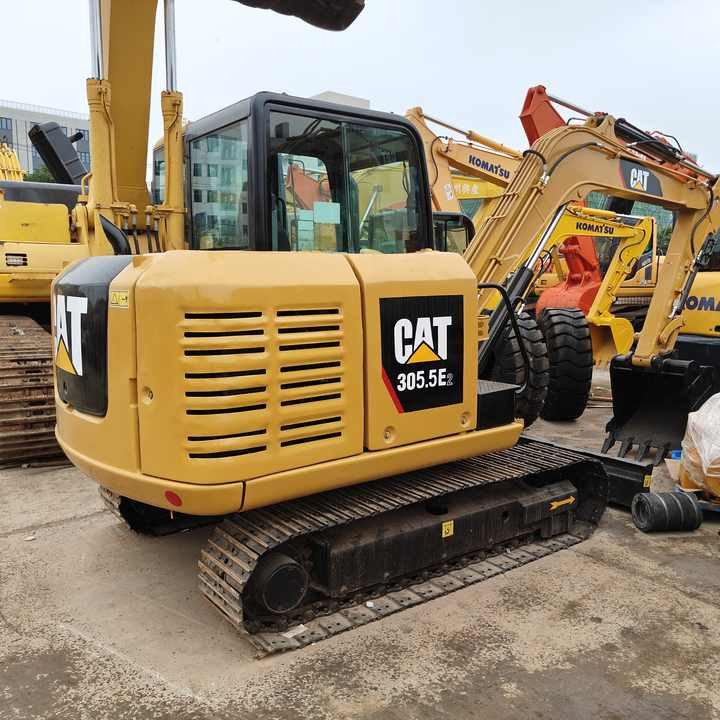 Used Mini Cat 305 Excavator for Sale, CAT 305 306 307 Mini Excavator - Minikotró: 2 kép. Used Mini Cat 305 Excavator for Sale, CAT 305 306 307 Mini Excavator - Minikotró: 2 kép.