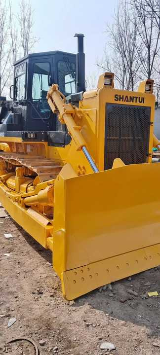 Used Shantui SD22 New Model Bulldozer Second Hand Machine Popular Brand Shantui Hydraulic Machinery - Buldózer: 5 kép. Used Shantui SD22 New Model Bulldozer Second Hand Machine Popular Brand Shantui Hydraulic Machinery - Buldózer: 5 kép.