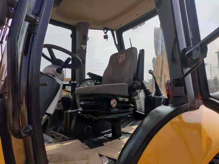 Used Small Bakchoe Loader JCB 4CX Towable Backhoe/3cx 4cx Jcb Backhoe Loader for Sale - Kotrórakodó: 5 kép. Used Small Bakchoe Loader JCB 4CX Towable Backhoe/3cx 4cx Jcb Backhoe Loader for Sale - Kotrórakodó: 5 kép.
