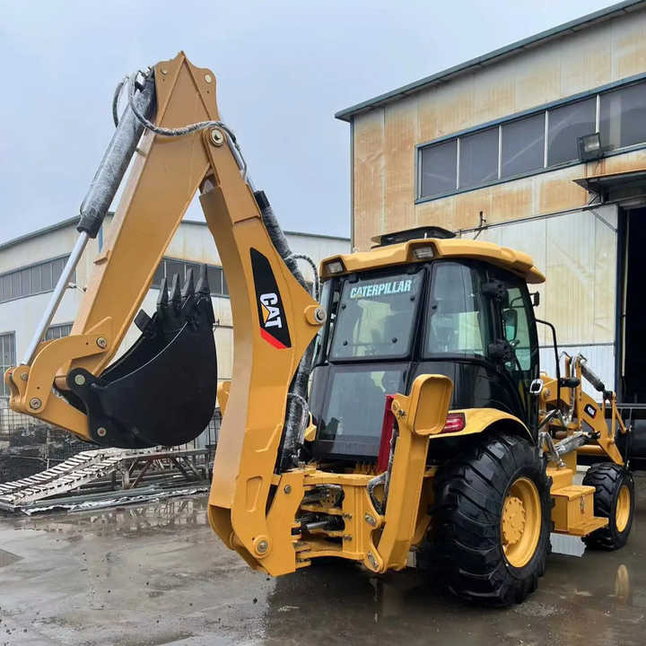 Used Wheel Loader CAT420F Caterpillar 420F Construction Machinery Mini Wheel Skid Steer Loader in Stock - Kotrórakodó: 3 kép. Used Wheel Loader CAT420F Caterpillar 420F Construction Machinery Mini Wheel Skid Steer Loader in Stock - Kotrórakodó: 3 kép.