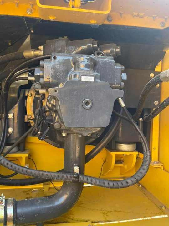 Used komatsu Pc350-8 35T Second Hand JAPAN Original Large Excavator Mining Construction Excavators Hot Sale PC200 PC220PC240-7-8 - Lánctalpas kotró: 5 kép. Used komatsu Pc350-8 35T Second Hand JAPAN Original Large Excavator Mining Construction Excavators Hot Sale PC200 PC220PC240-7-8 - Lánctalpas kotró: 5 kép.