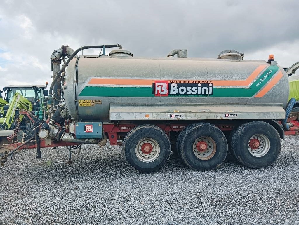 Szippantó tartálykocsi Bossini b200: 8 kép.
