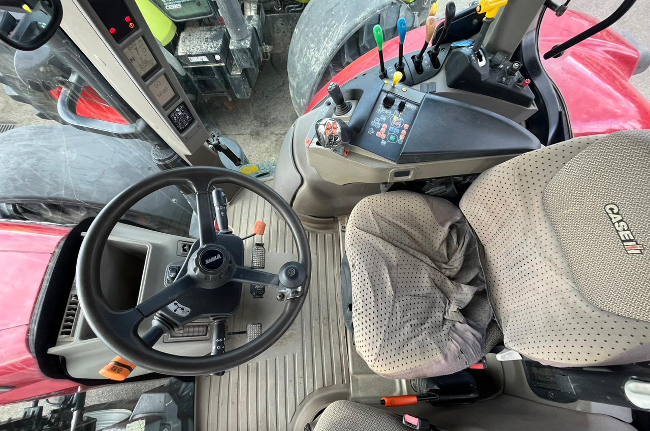 CASE PUMA 200 - Traktor: 5 kép. CASE PUMA 200 - Traktor: 5 kép.