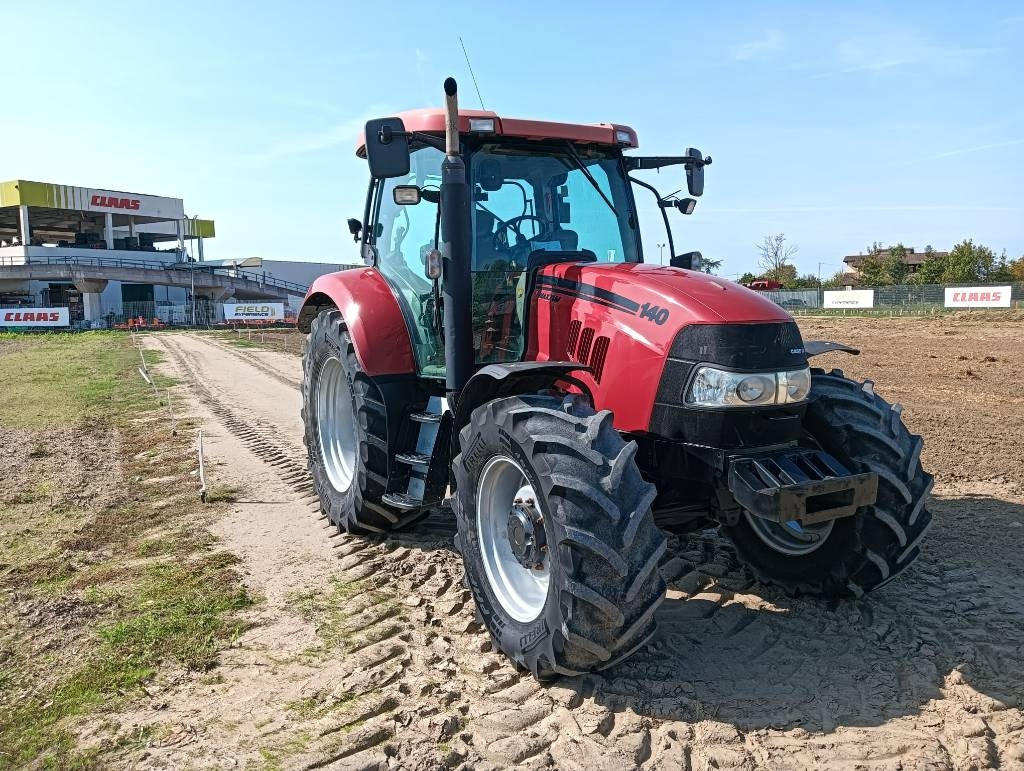 Case IH Maxxum 140 - Traktor: 1 kép. Case IH Maxxum 140 - Traktor: 1 kép.