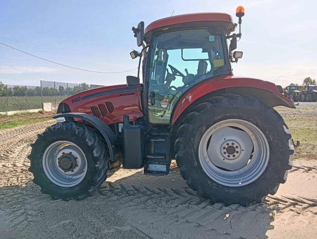 Case IH Maxxum 140 - Traktor: 4 kép. Case IH Maxxum 140 - Traktor: 4 kép.