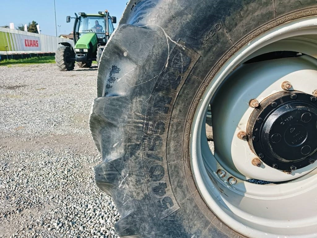 Traktor Case IH Maxxum 140: 17 kép.