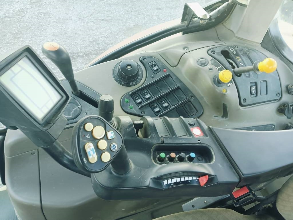 Traktor Case IH Maxxum 140: 11 kép.