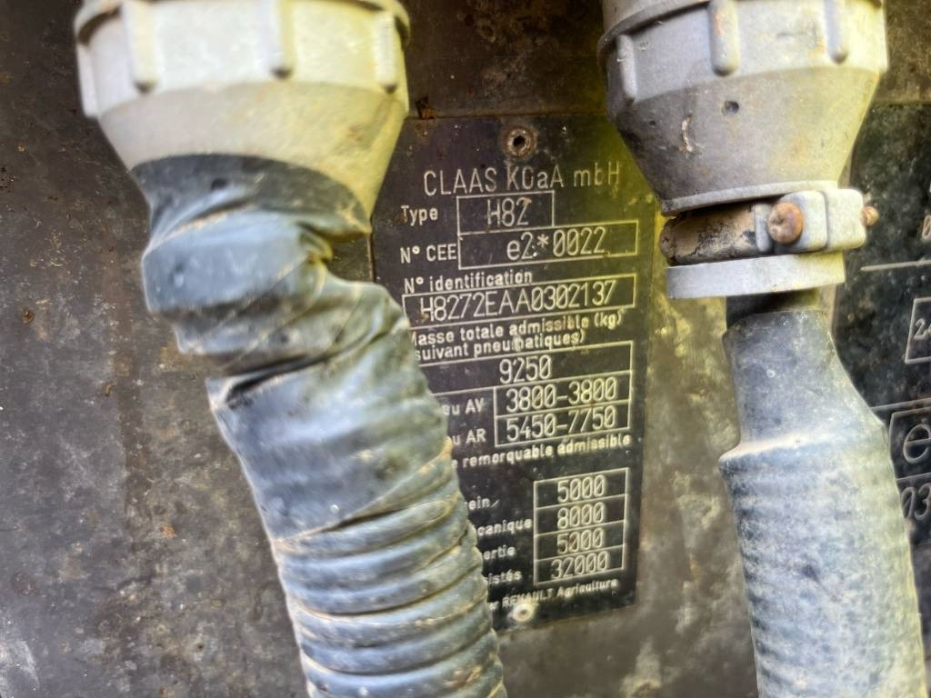 Claas Ares 697 - Traktor: 2 kép. Claas Ares 697 - Traktor: 2 kép.