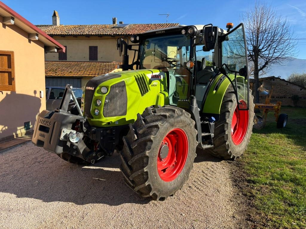 Claas Arion 450 - Traktor: 1 kép. Claas Arion 450 - Traktor: 1 kép.